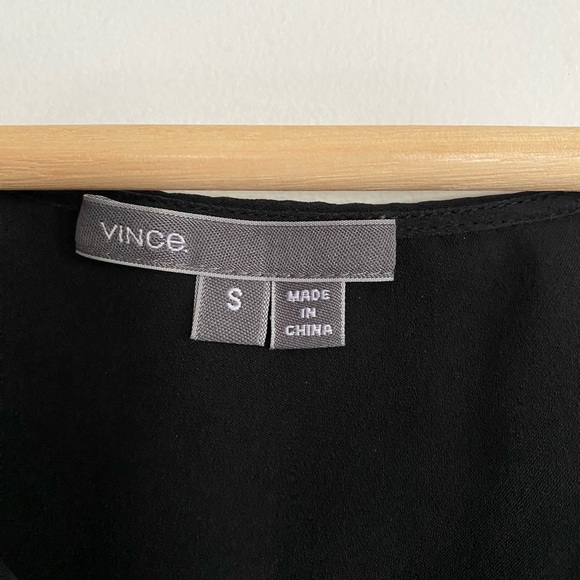 VINCE v neck silk blouse relaxed fit drape - Picture 4 of 8